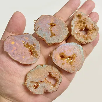 Přívěsek Křišťálový přívěsek s okrajem ve zlaté barvě | Zlatý přívěsek, Náhrdelníková drůza - Č.21 35-50mm