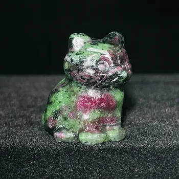 Sedící kočka z přírodního krystalu | kočičí soška, domácí dekorace - Ruby Zoisite