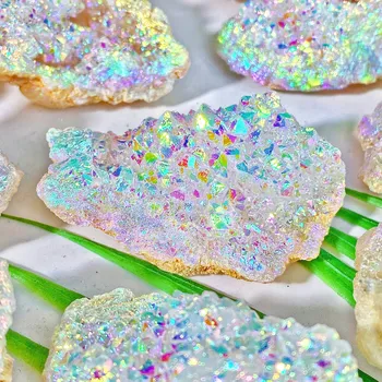 Sběratelství Třpytivý surový přírodní krystal | minerální kámen - Aura bílý achát , 20-50g 1ks