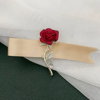 Brož Luxusní brož | ozdobný odznak, romantické, zvířecí i květinové motivy - XZ270