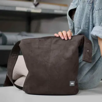 Kabelka MANA MANA Malá kabelka UNI Čokoládová