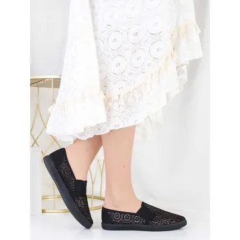 Dámské tenisky Prety Krajkové slip on tenisky 11098-21A.B Velikost: 40