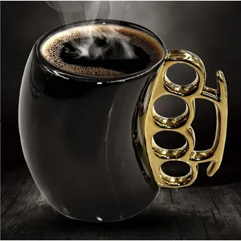 Hrnek na kávu s boxerovou rukojetí