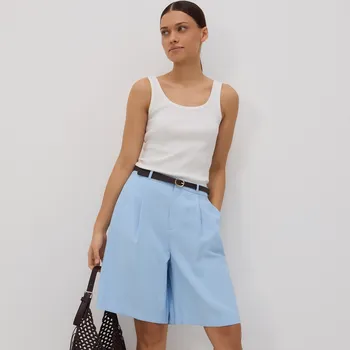 Dámské kraťasy Reserved - Bermudy s páskem - bleděmodrá - 275BV-05X - 275BV-05X-XS