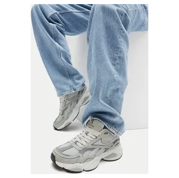 Dámská móda Sneakersy Reebok CHARGE AR30246MSSZ Šedá 42_1_2