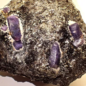 Drahý kámen Safír z Madagaskaru 116x88mm