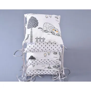 mantinel do postýlky Polštářkový mantinel pejsci/puntíky na bílé