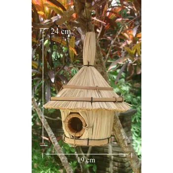 Mitra Bali Závěsná budka z Bali ze suché trávy, kulatá, 24 cm