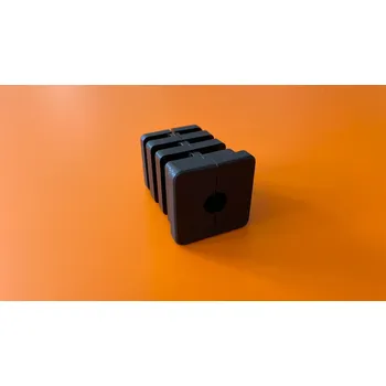 Fitinka Zátka 30x30 - kovový závit M8, s límcem