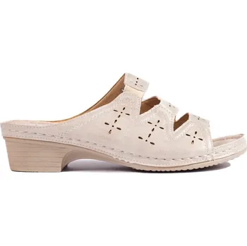 Dámské pantofle Béžové nazouváky na klínku s perforováním JS7337-3BE Velikost: 40