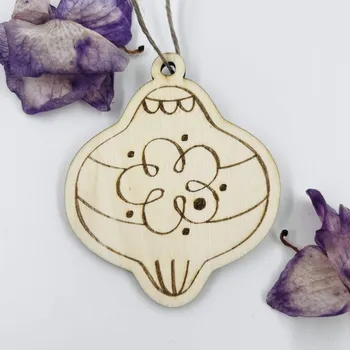 Vánoční ozdoba Dřevěná vánoční ozdoba gravírovaná