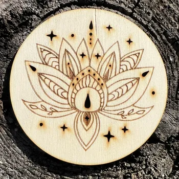 Podtácek Dřevěný podtácek s lotosovým květem