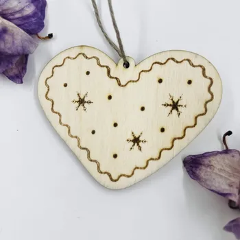 Vánoční ozdoba Dřevěná vánoční ozdoba - sdrce gravírované