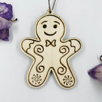Vánoční ozdoba Dřevěná vánoční ozdoba - perníček gravírovaný