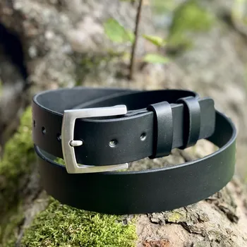 Opasek Kožený opasek černý s nerezovou sponou Rozměry opasku: Obvod pasu: 90 cm (Celková délka: 105cm)