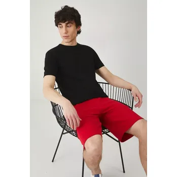 Kraťasy Medicine pánské, červená barva RS25.SZM080 33X, vel. XL