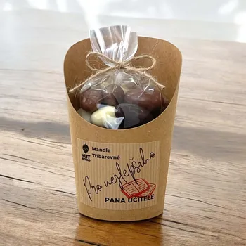 Nutworld.cz Mandle TŘÍBAREVNÉ v celofánku a kelímku 180g PRO PANA UČITELE