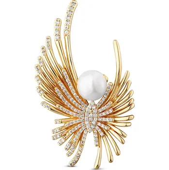 Brož JwL Luxury Pearls Pozlacená brož anděl s perlou a krystaly JL0822 + 2 měsíce na vrácení zboží
