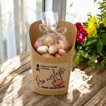 Nutworld.cz Mandle a meruňky v čokoládě v celofánku a kelímku 180g - PRO PANÍ ASISTENTKU