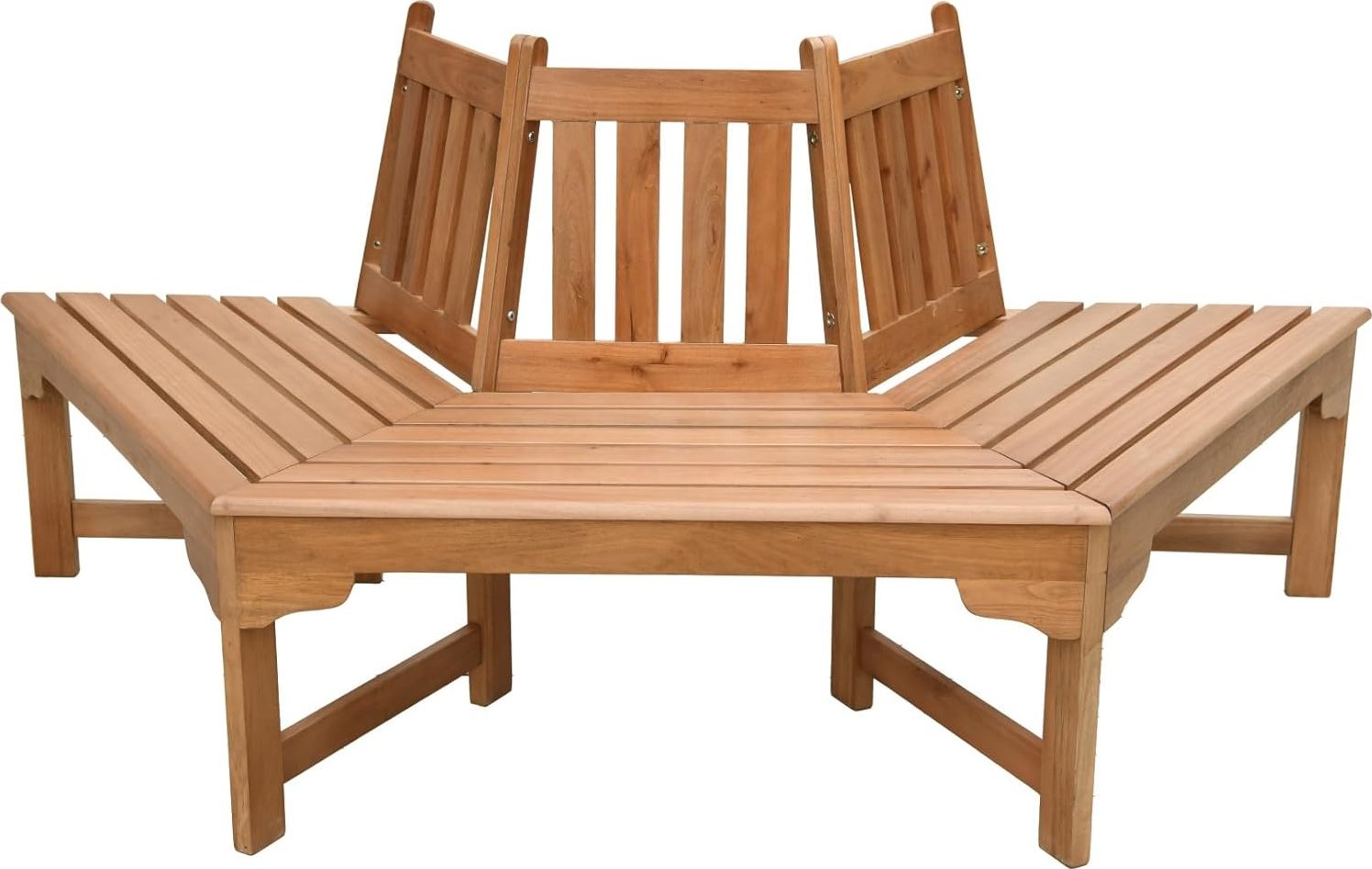 Kruhová dřevěná lavička kolem stromu eukalyptus