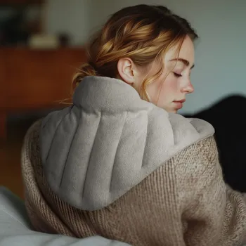 Dekorativní polštářek Leschi LESCHÍ Hřející polštářek Triangle 60x28cm šedá