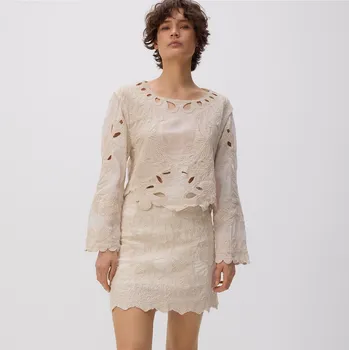 Dámská sukně Reserved - Sukně s výšivkou - krémová - 809HD-01X - 809HD-01X-L