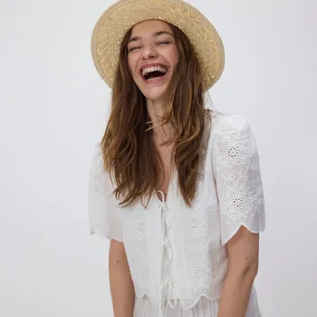 Reserved - Halenka s ozdobnou výšivkou - bílá - YN453-00X - YN453-00X-S