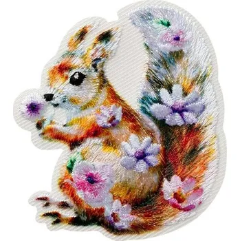 Nášivka Nažehlovačka veverka s květy Monoquick