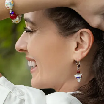 Náušnice Lampglas Náušnice Winning Spirit Triangle s ryzím stříbrem v perlách Lampglas Materiál zapínání náušnic: rhodiované stříbro Ag 925/1000