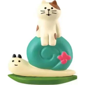 Japonská mini figurka kočky do bytu | dekorace na stůl, dárek pro milovníky koček - Khaki