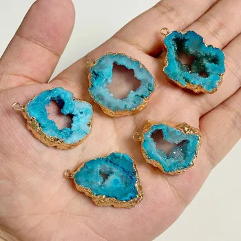 Přívěsek Křišťálový přívěsek s okrajem ve zlaté barvě | Zlatý přívěsek, Náhrdelníková drůza - Č.14 35-50mm