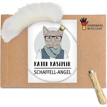 Hračka pro kočku 1ks Kater Kasimir udice pro kočky s ovčí kožešinou