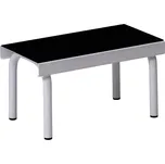 Jednostupňový schůdek s protiskluzovým gumovým potahem