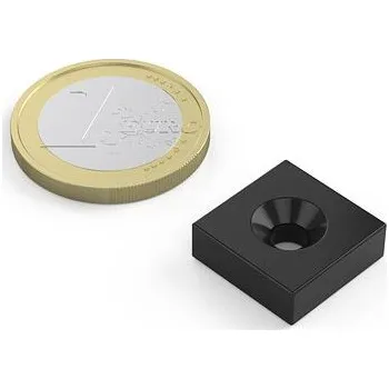 Dekorativní magnet Neodymový magnet kvádr 15&nbsp;×&nbsp;15&nbsp;×&nbsp;5&nbsp;mm, s otvorem M4, síla 4,8&nbsp;kg