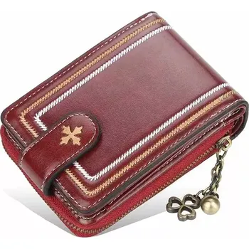 Peněženka Baellerry Dámská dokladovka s přívěškem Gildas Červená