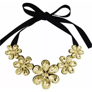 Náhrdelník Masivní květinový náhrdelník Žlutý