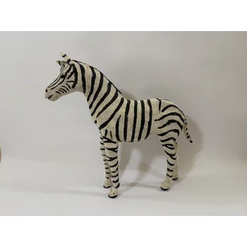 ZEBRA SOCHA - PAPÍR, KOV, LÁTKA