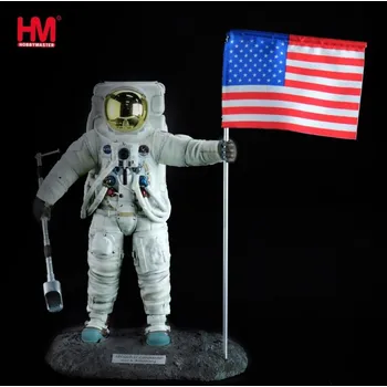 Plastikový model HobbyMaster Hobby Master - Neil Alden Armstrong, NASA, Apollo 11, 20. července 1969, 1/6