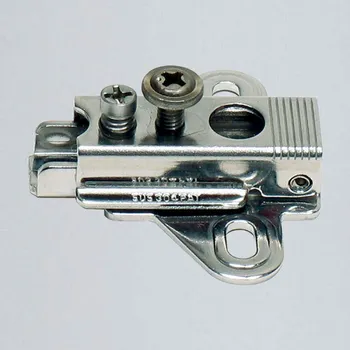 Nábytkové kování Montážní deska pro panty série 100 100-P4A/32-3WAY-SUS304B