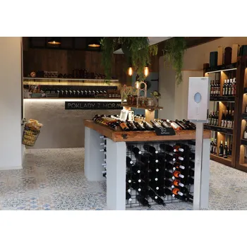 Dávkovač mýdla Sanela - Automatický nerezový dávkovač na tekuté a gelové dezinfekce a mýdla se stojanem