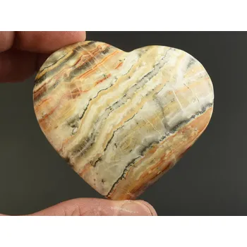Přírodní kámen Pruhovaný aragonit leštěné srdce 128g