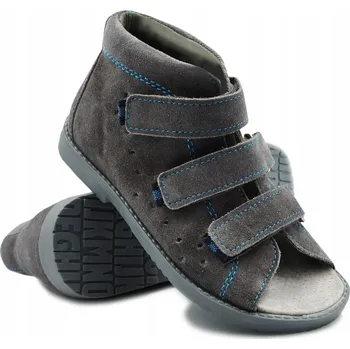 Dívčí obuv Preventivní papuče pro chlapce do školky na suchý zip Dawid 008 25