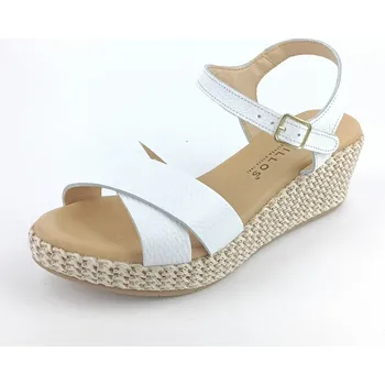 Dámské sandále Dámské sandály na klínku Pitillos 10568 bílé 38