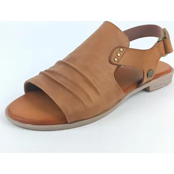 Dámské sandále Dámské sandály na podpatku Mustang 1388-808-307 hnědé 39