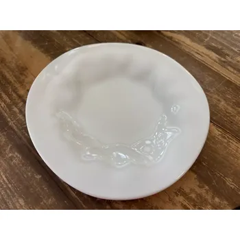 Pomačkaný porcelánový talíř - dezertní 25cm