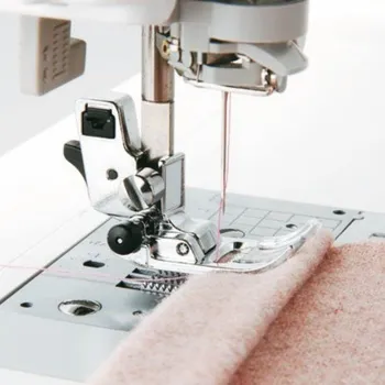 Příslušenství k šicímu stroji Základní patka s fixací polohy