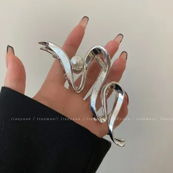 Černý doplněk do vlasů se sponou | spona do vlasů, ozdobná spona - stříbro-9