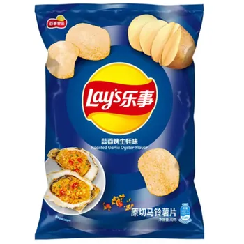 Chips Lay's bramborové chipsy s příchutí česneku a ústřice 70 g