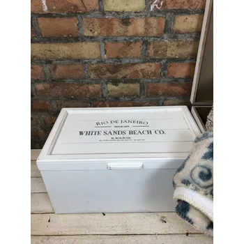 Truhla Dřevěná truhla Rio de Janeiro Velikost: 30x60x38cm