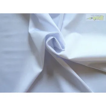 bílá látka na fitness samba